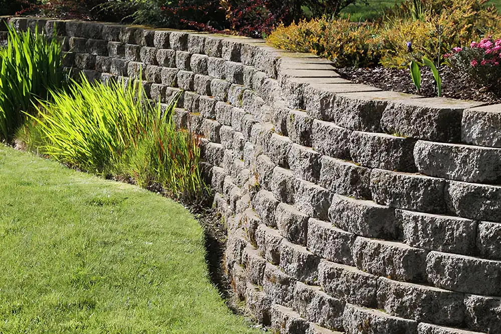 legging av grus i hage og gårdsplass